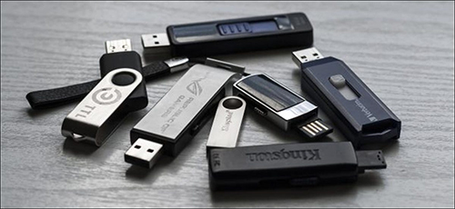 B) USB Drive